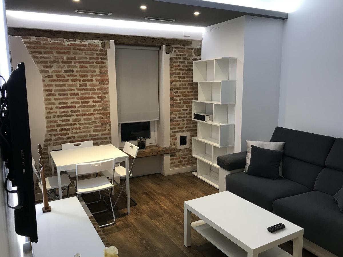 Airva: Apartamento Duque De La Victoria 巴利亚多利德 外观 照片